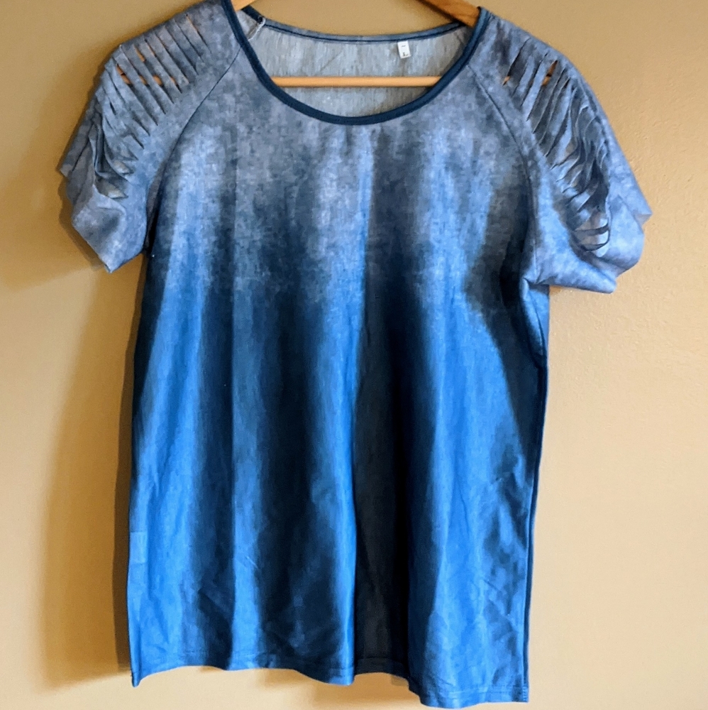 Ombre Cold Shoulder Tee